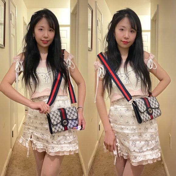 Gucci Handbags - RARE💙Auth💙✨GUCCI VTG GG Monogram Supreme Sherryline Ophidia Web Clutch✨🧚
